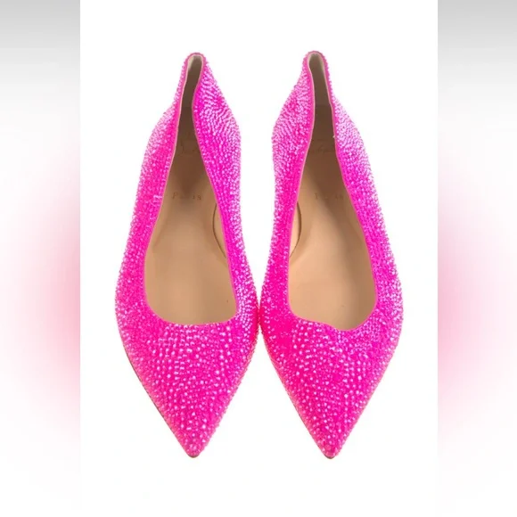 Christian Louboutin - Picture 3 of 5